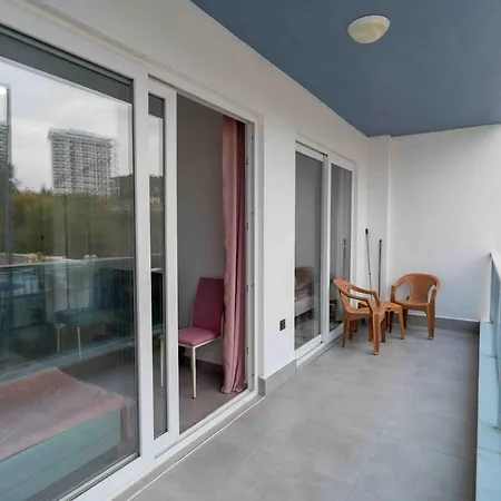Exodus Apartment *